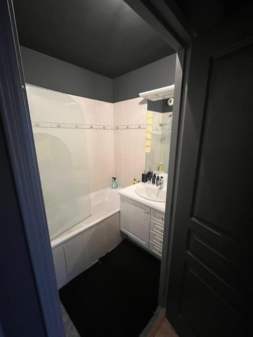 Appartement Cosy Le Chesnay لو شيسني المظهر الخارجي الصورة